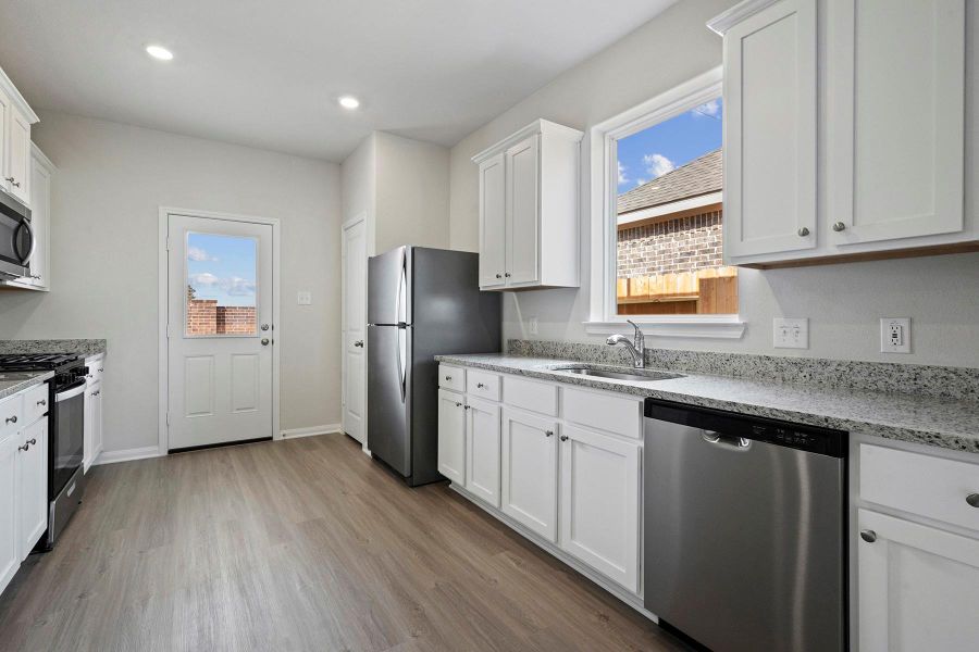 Furnished interior view inside a new home in , Arcola (Image 5).