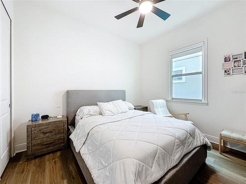 Furnished interior view inside a new home in , Orlando (Image 37).