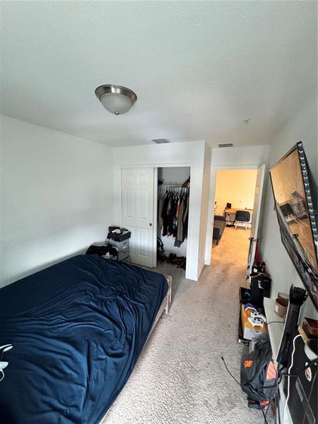 Furnished interior view inside a new home in , Orlando (Image 13).