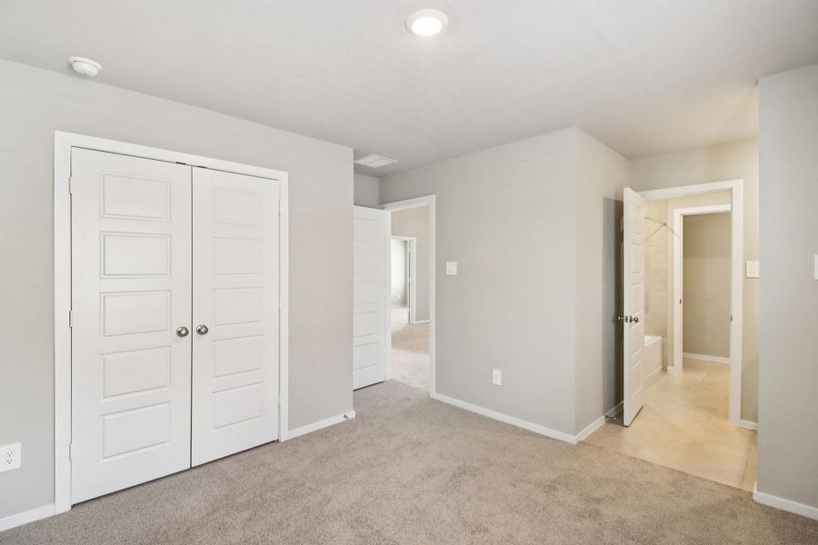 Photo is not of the actual home, but is an inspirational photo of builder’s model home and may depict options, furnishings, and/or decorator features that are not included. Photo is not of the actual home, but is an inspirational photo of builder’s model home and may depict options, furnishings, and/or decorator features that are not included.