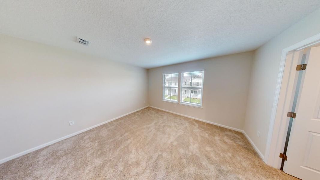 Spacious, unfurnished interior of a new home in RiverTown, St. Johns (Image 10).