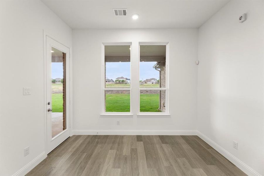 10. 3013 Box Elder - Dining