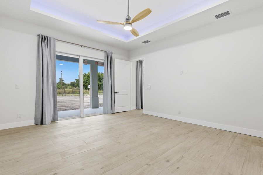 Spacious, unfurnished interior of a new home in , Lake Worth (Image 26). Spacious, unfurnished interior of a new home in , Lake Worth (Image 26).