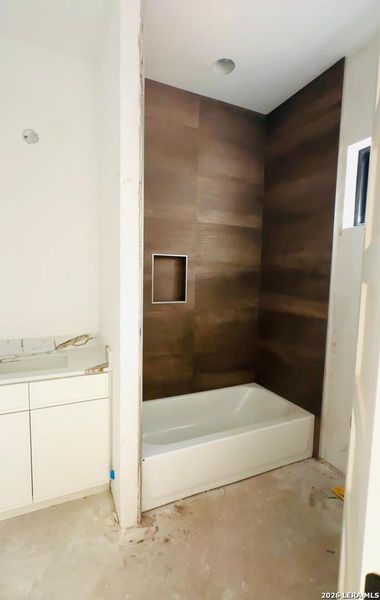 In-progress construction of a new home in , San Antonio, TX (Image 32).