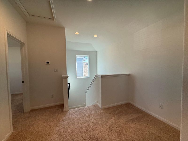 Spacious, unfurnished interior of a new home in Wellspring, Round Rock (Image 16). Spacious, unfurnished interior of a new home in Wellspring, Round Rock (Image 16).