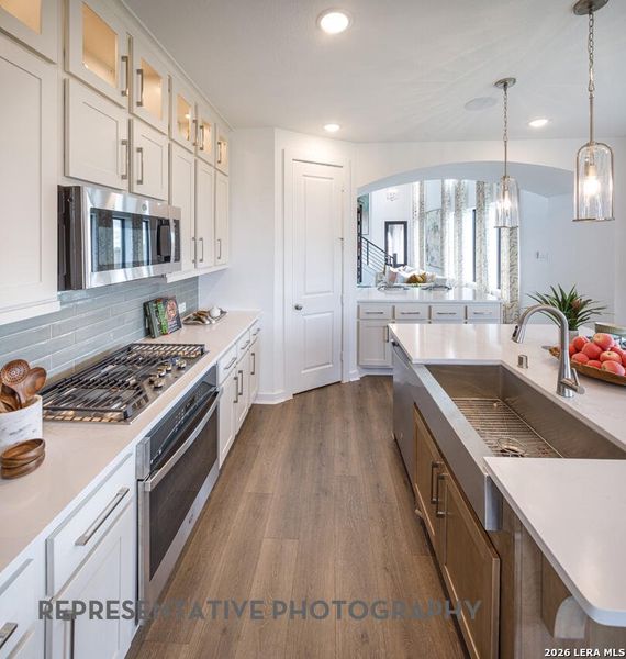Furnished interior view inside a new home in Sunflower Ridge, New Braunfels (Image 17).