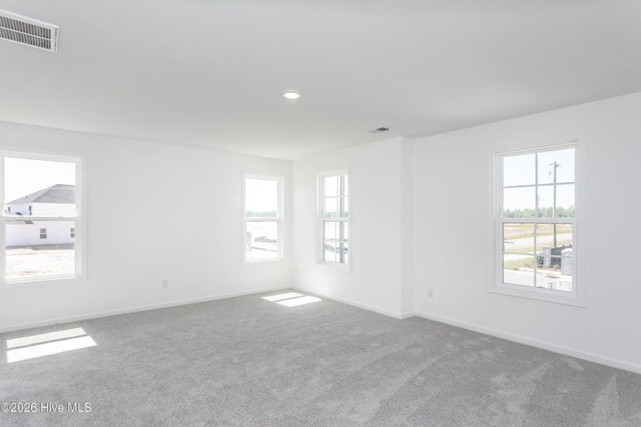 Spacious, unfurnished interior of a new home in Terrapin, Leland (Image 13).