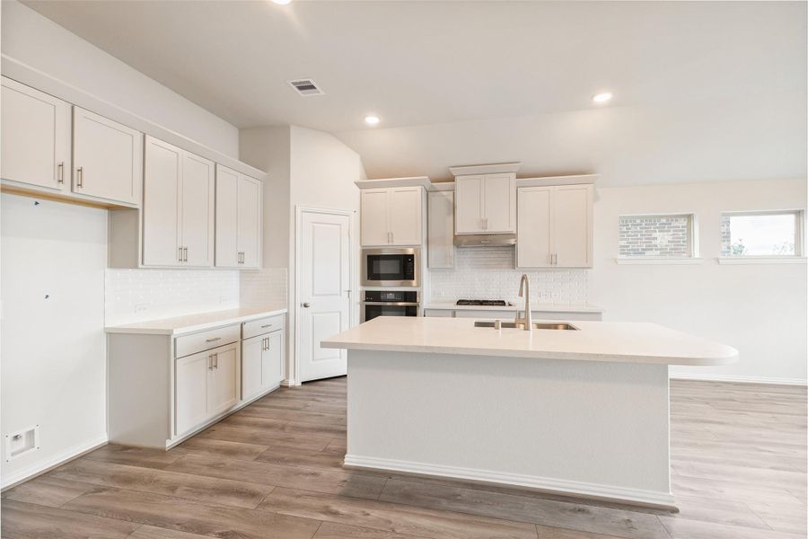 Furnished interior view inside a new home in Sunterra, Katy (Image 5). Furnished interior view inside a new home in Sunterra, Katy (Image 5).