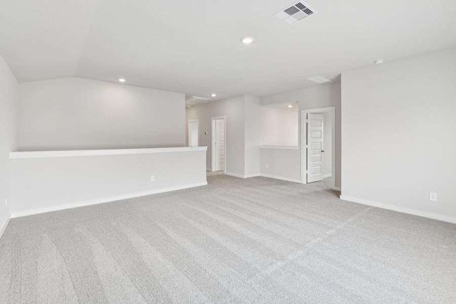 Spacious, unfurnished interior of a new home in Stewart's Ranch, Conroe (Image 22). Spacious, unfurnished interior of a new home in Stewart's Ranch, Conroe (Image 22).