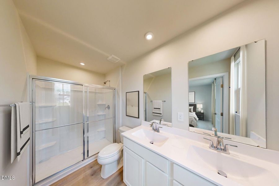 6b Owner_s Bath 6b Owner_s Bath