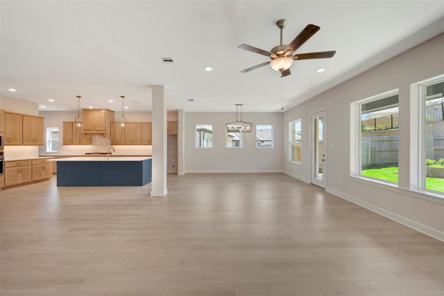 Spacious, unfurnished interior of a new home in The Woodlands Hills - Summit Collection, Willis (Image 29).