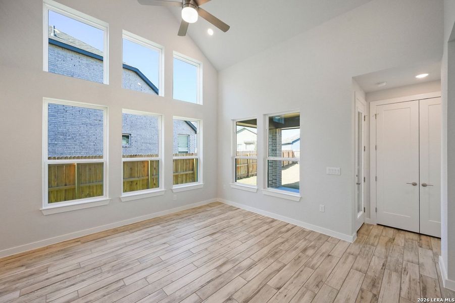 Spacious, unfurnished interior of a new home in VIDA, San Antonio (Image 15).