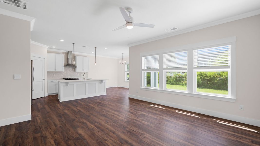 Image 23 of a home in Harbor Crest.