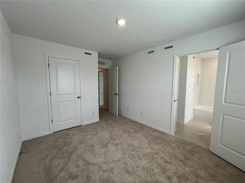 Spacious, unfurnished interior of a new home in Northlake Townhomes, Winter Garden (Image 18). Spacious, unfurnished interior of a new home in Northlake Townhomes, Winter Garden (Image 18).