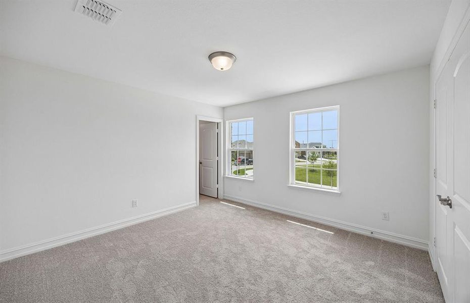 Secondary bedroom