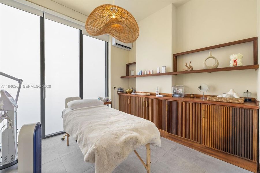 Furnished interior view inside a new home in , Miami (Image 55).