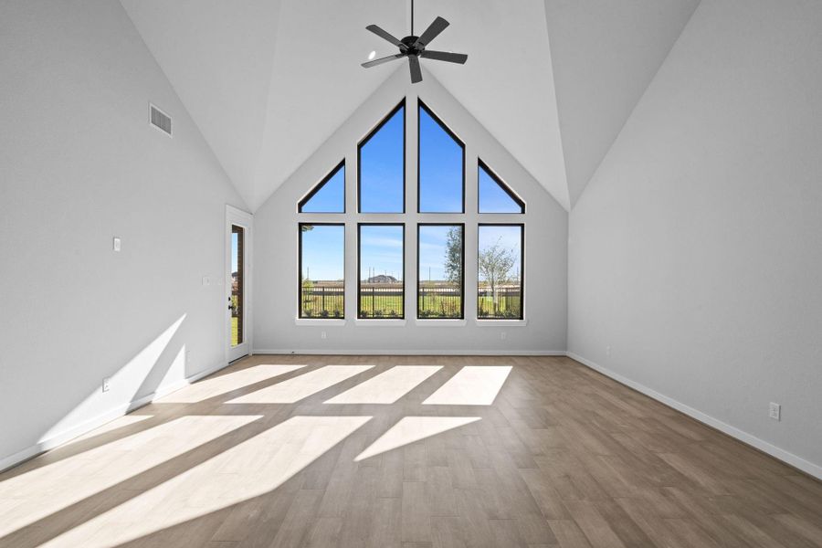 Spacious, unfurnished interior of a new home in Jubilee 45', 70', Hockley (Image 15). Spacious, unfurnished interior of a new home in Jubilee 45', 70', Hockley (Image 15).