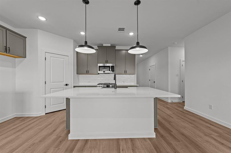 Furnished interior view inside a new home in Caldwell Lakes, Dallas (Image 5). Furnished interior view inside a new home in Caldwell Lakes, Dallas (Image 5).