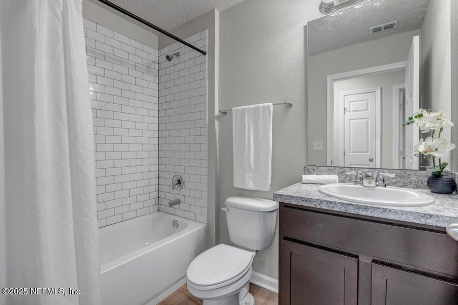 Furnished interior view inside a new home in , Jacksonville (Image 23).