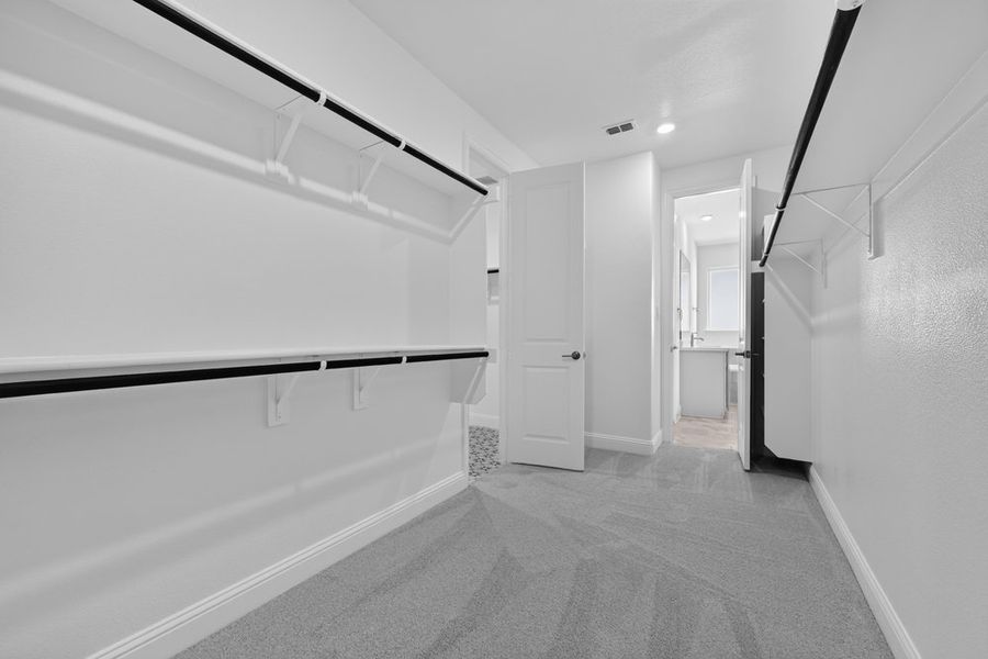 Spacious, unfurnished interior of a new home in The Ridge at Northlake, Northlake (Image 16).
