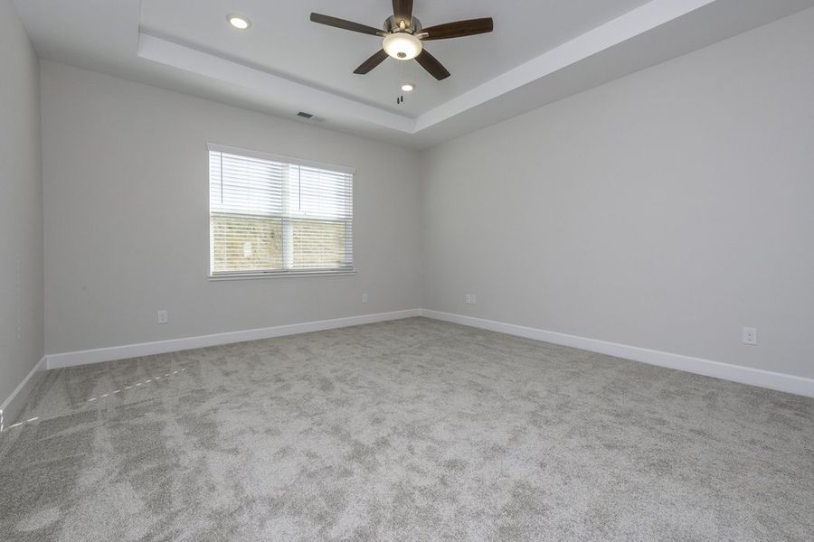 Representative unfurnished interior of a home built from the The Hunter by Cothran Homes in Holly Ridge, Greenville (Image 25).