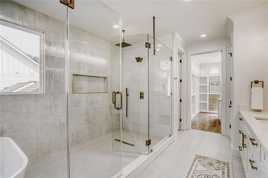 Furnished interior view inside a new home in , Grayson (Image 19).