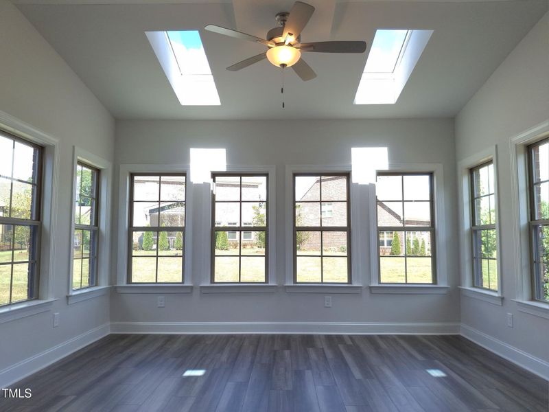 WB 210 Sunroom