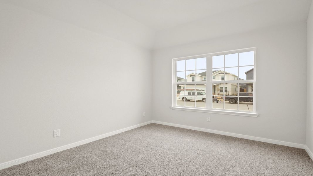 Spacious, unfurnished interior of a new home in Swenson Heights, Seguin (Image 11).