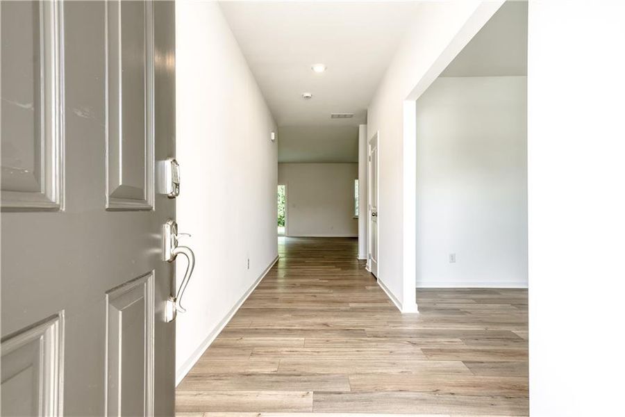 Spacious, unfurnished interior of a new home in Watson Farms, Loganville (Image 28). Spacious, unfurnished interior of a new home in Watson Farms, Loganville (Image 28).