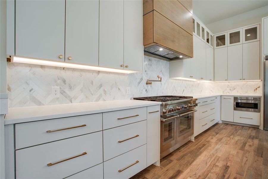 Furnished interior view inside a new home in , Gunter (Image 10). Furnished interior view inside a new home in , Gunter (Image 10).