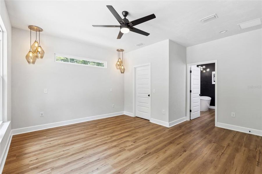Spacious, unfurnished interior of a new home in , Alachua (Image 41).