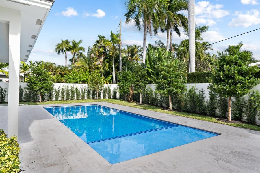 Image 8 of a home in .