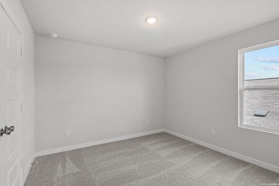 Spacious, unfurnished interior of a new home in Hacienda, San Antonio (Image 25). Spacious, unfurnished interior of a new home in Hacienda, San Antonio (Image 25).