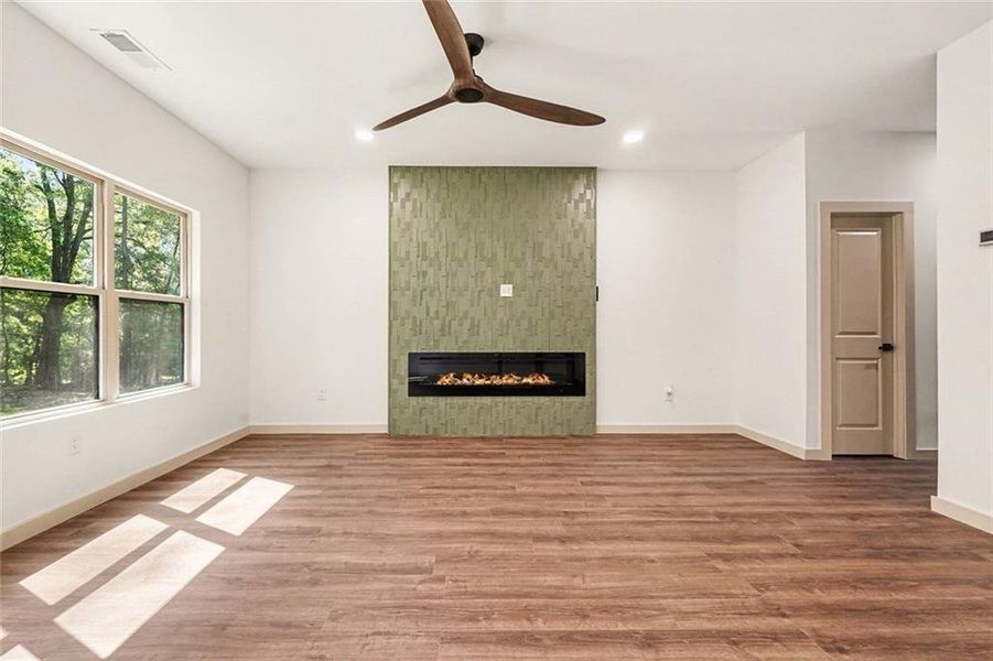 Spacious, unfurnished interior of a new home in , Conyers (Image 21).