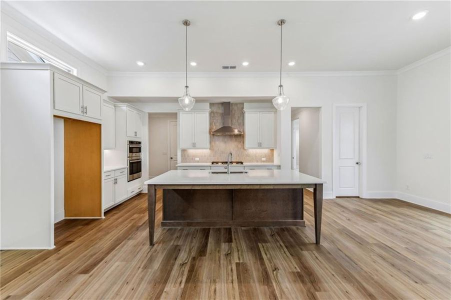 Furnished interior view inside a new home in Aberdeen, Hoschton (Image 8).