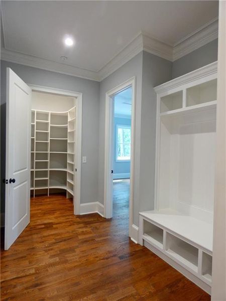 Spacious, unfurnished interior of a new home in , Atlanta (Image 20).