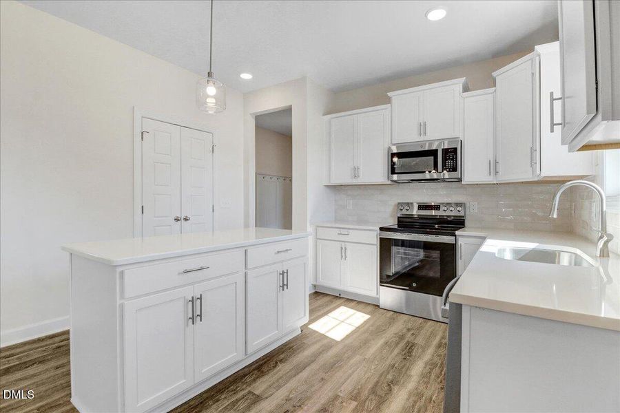 14-110 Hudson Vlg Dr-14