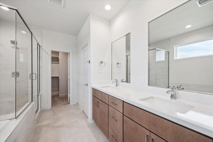 Furnished interior view inside a new home in Hardy Skyline, Houston (Image 3). Furnished interior view inside a new home in Hardy Skyline, Houston (Image 3).