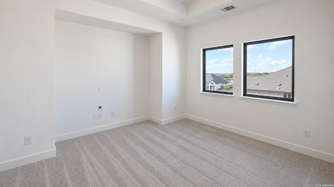 Spacious, unfurnished interior of a new home in Mayfair, New Braunfels (Image 23).