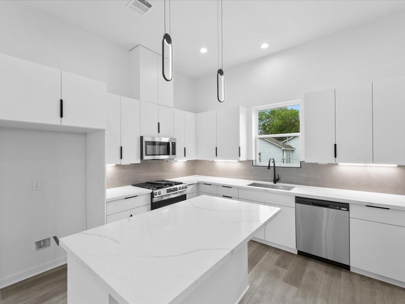 Image 2 of a home in .