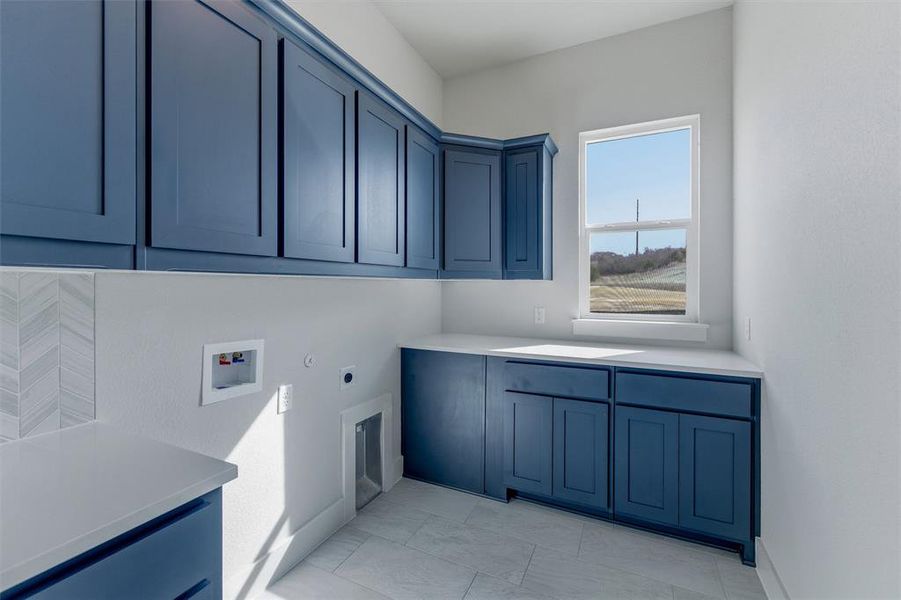 Furnished interior view inside a new home in Eagle Ridge Estates, Weatherford (Image 6).