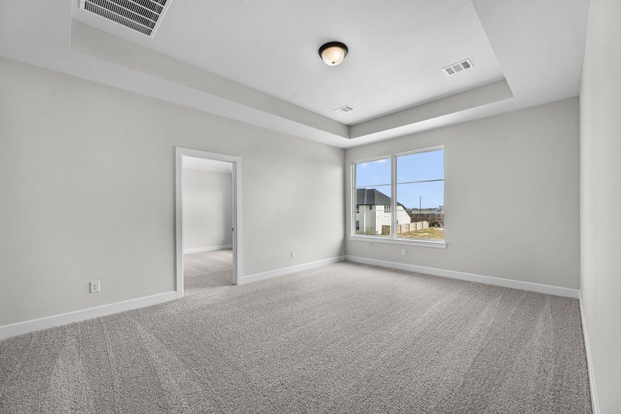 Spacious, unfurnished interior of a new home in Grange, Katy (Image 20).