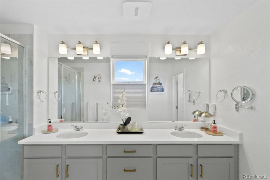 Image 39 of a home in Sterling Ranch Prospect Village.