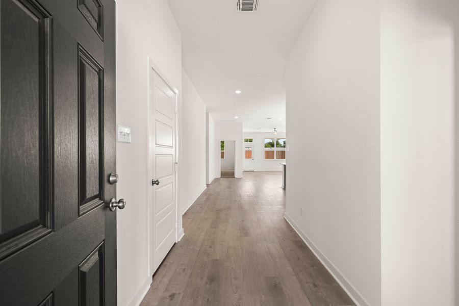 Spacious, unfurnished interior of a new home in Adaline Crossing, McGregor (Image 8). Spacious, unfurnished interior of a new home in Adaline Crossing, McGregor (Image 8).