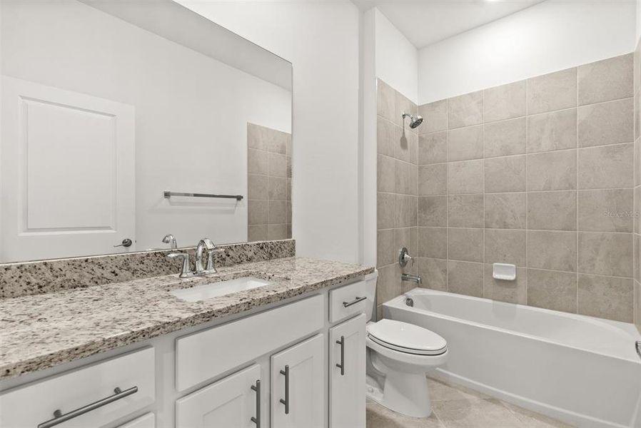 Furnished interior view inside a new home in Lorraine Lakes at Lakewood Ranch, Lakewood Ranch (Image 9).