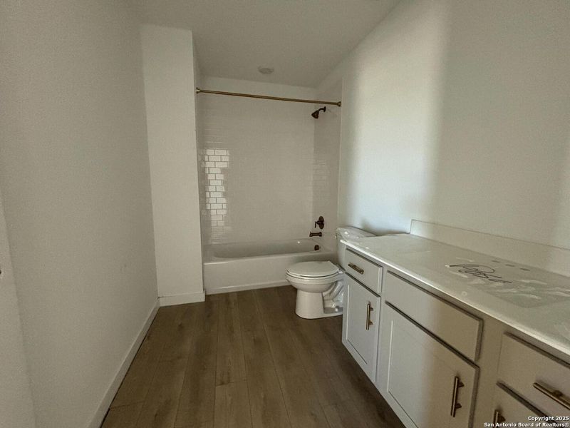 Furnished interior view inside a new home in , Schertz (Image 11).