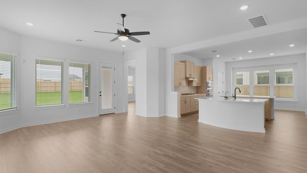 Representative unfurnished interior of a home built from the Acadia by Chesmar Homes in Crescent Bluff, Georgetown (Image 11).