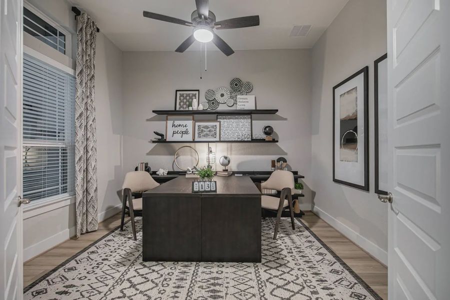 Representative furnished interior of a home built from the Bethany by Chesmar Homes in Heimer Estates at Garden Ridge, Fulshear (Image 9).