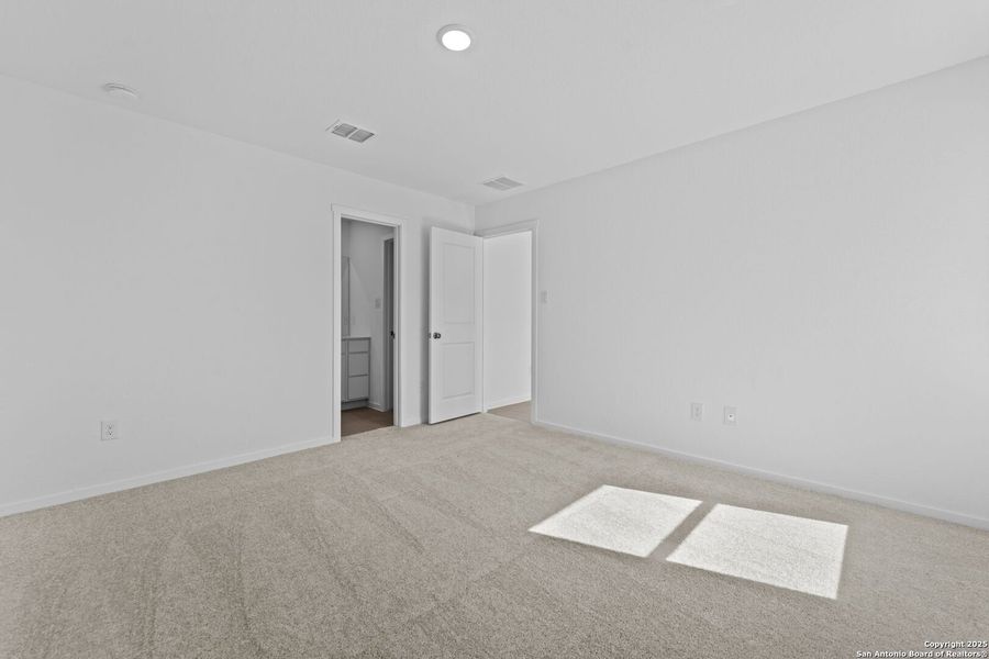 Spacious, unfurnished interior of a new home in Torian Village: Watermill Collection, San Antonio (Image 13). Spacious, unfurnished interior of a new home in Torian Village: Watermill Collection, San Antonio (Image 13).