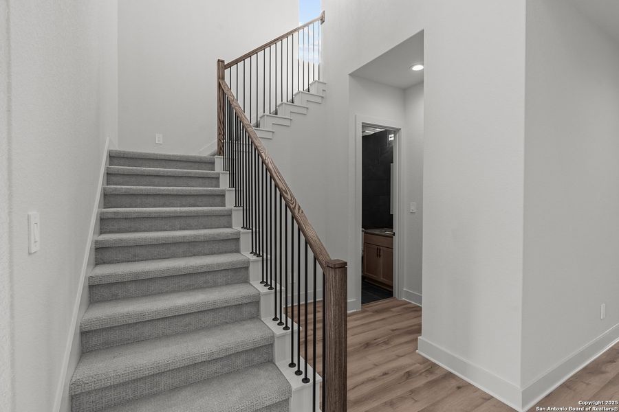 Image 36 of a home in Esperanza - 70'. Image 36 of a home in Esperanza - 70'.